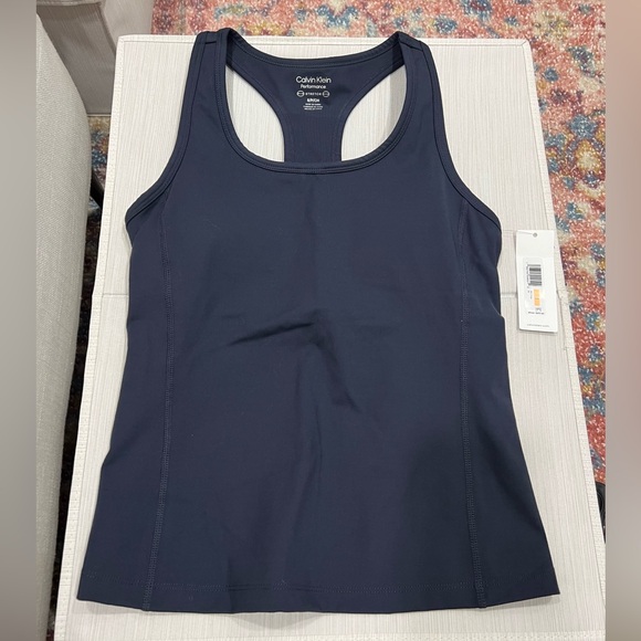 Calvin Klein Workout Top - Picture 1 of 5